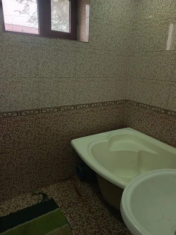 Uy sotiladi srochna 4