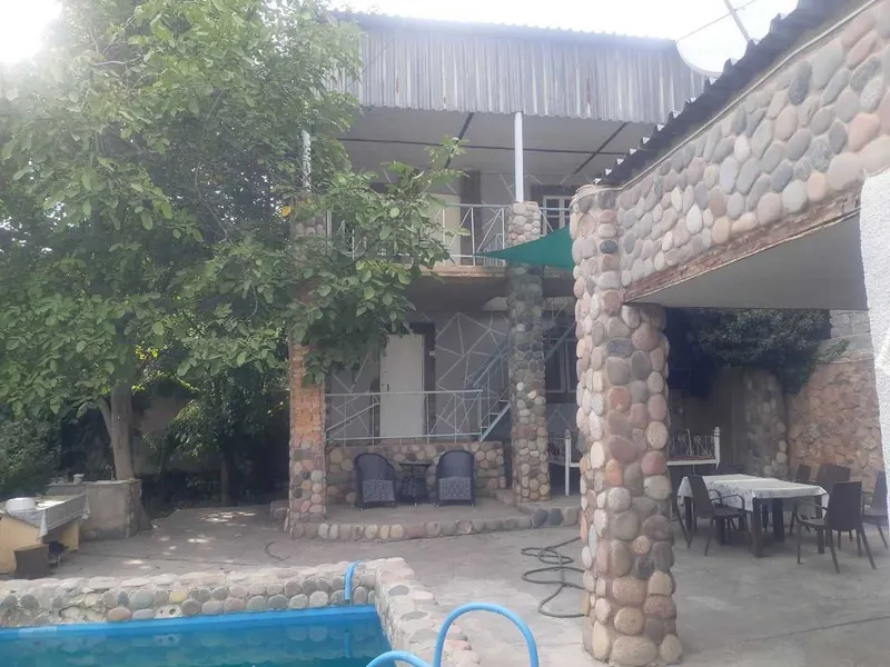 Чарвак, Продаётся дача 6 соток, 2 этажа, 4 комнаты 1 Чарвак, Продаётся дача 6 соток, 2 этажа, 4 комнаты 1