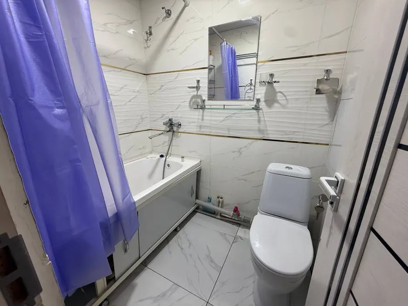 Сдается 1 комнатная квартира С мебелью в горде Алмалык — фото 3