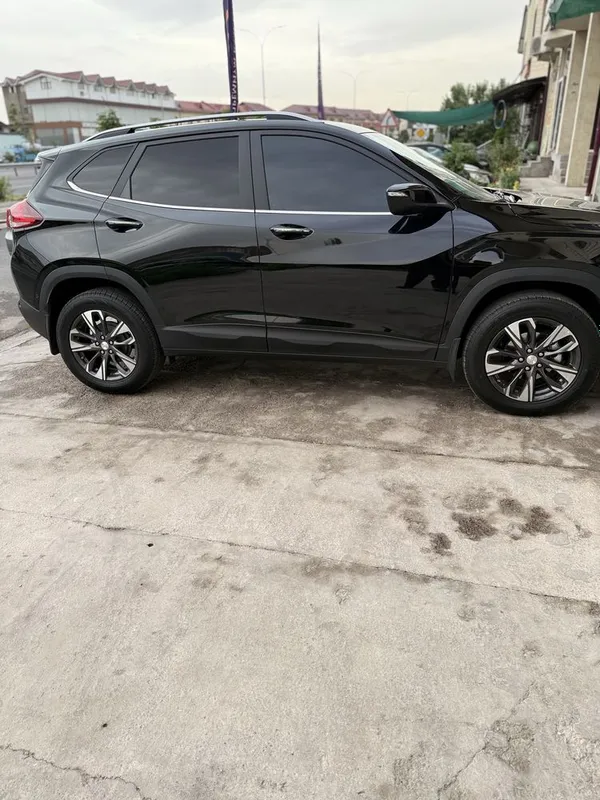 Trekr 2 sotiladi Srochni qora ideal holati 11500$ 2 Trekr 2 sotiladi Srochni qora ideal holati 11500$ 2