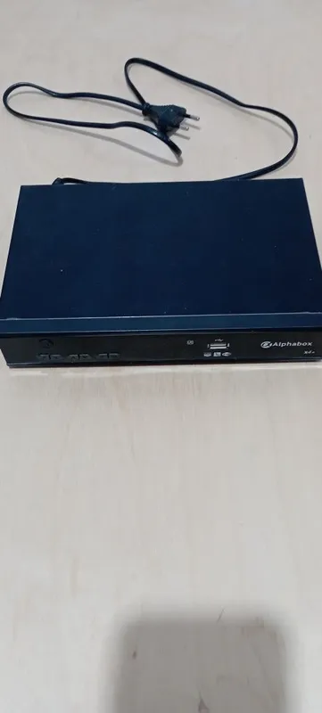Продается тюнер "Alfabox" тюнер сотилмоқда. 4