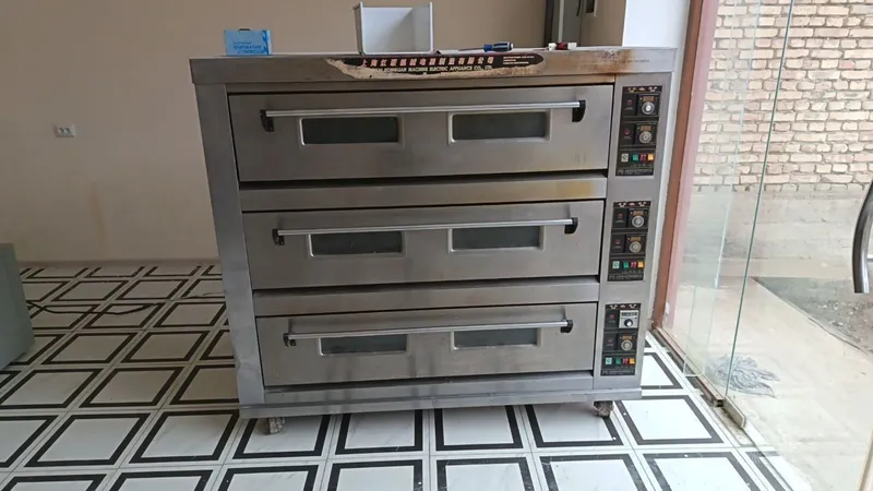 Duxofka soriladi 3 qavatli va 3 qatorlik gani 9 ta list ketadi Duxofka soriladi 3 qavatli va 3 qatorlik gani 9 ta list ketadi