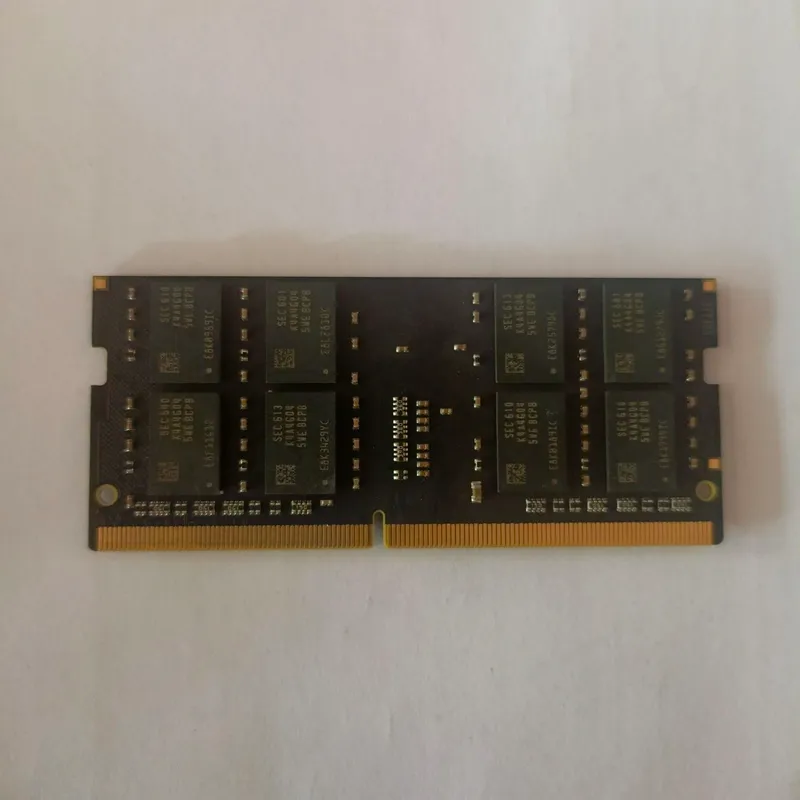 есть оперативки DDR4 и оперативки DDR3 2 есть оперативки DDR4 и оперативки DDR3 2