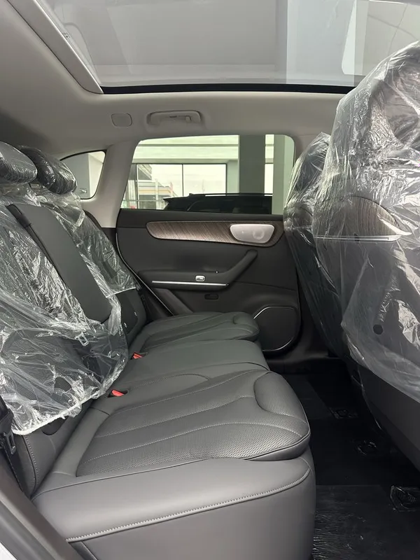 Leapmotor C11 300KM Luxury Lidar Gibrid Restayling Dop opsiya FULL — фото 4
