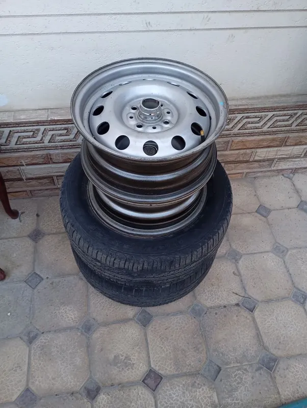 Продам диски с двумя балонами жигули 2