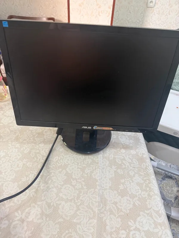 Asus monitori 2 Asus monitori 2