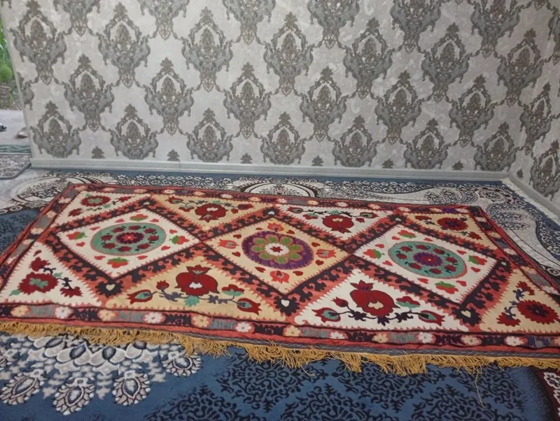 Soʻzana qadimiy joynamozli soʻzana va zardevorli soʻzana — фото 2