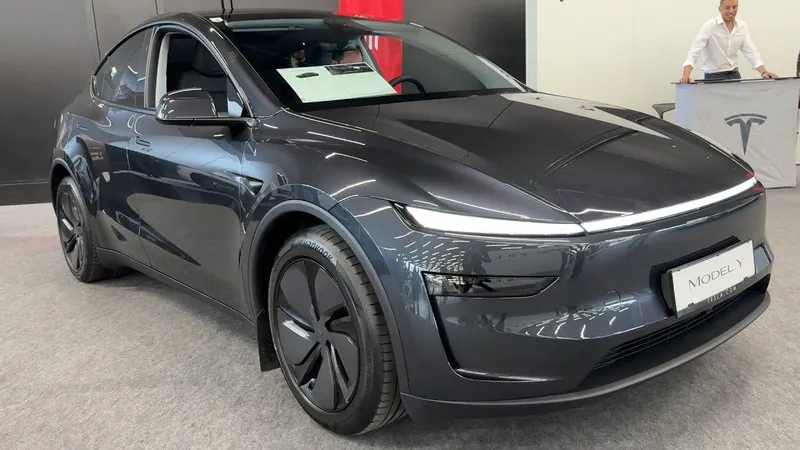 Tesla model Y juniper, 2026 чистая. — фото 2