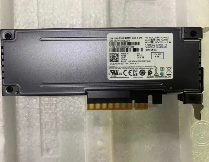 Samsung SSD PM1725b Series 1.6TB Internal FTX2R серверный твердый диск — фото 1