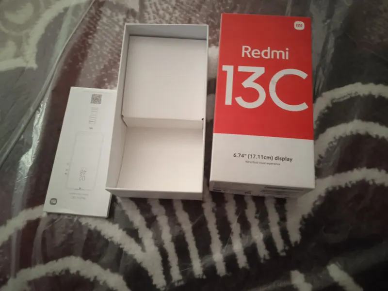 Redmi 13C telfoni ishlashi yaxshi ishlatilgan bir 4 Redmi 13C telfoni ishlashi yaxshi ishlatilgan bir 4