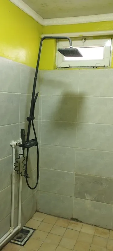 Yangi Zarafshon 7 kvartil Hovli sotiladi 3