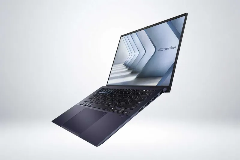 ASUS ExpertBook 14 / OLED 2.8K / Core 7 / 32GB / 1TB / Гарантия 1 год — фото 3