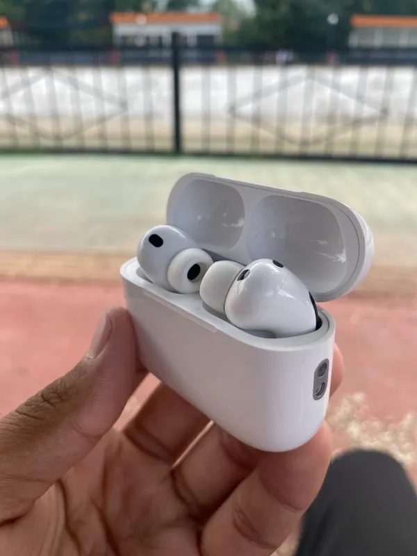 AirPods Pro — фото 3 AirPods Pro — фото 3