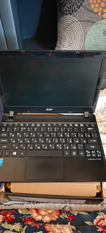 Acer travel mate TMB113-E-10172G32akk 2
