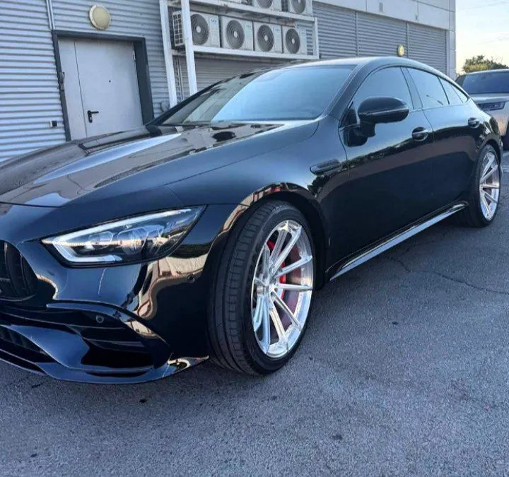 продаю машину mercedes Benz GT 43 amg 4