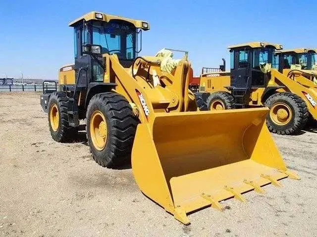 на складе Продаем фронтальный погрузчик XCMG LW300FN 1,8 рыч на складе Продаем фронтальный погрузчик XCMG LW300FN 1,8 рыч