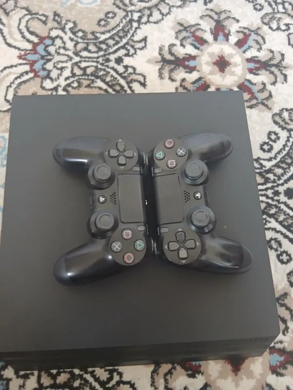 Plsh 4 pro 1 tb 2 josik