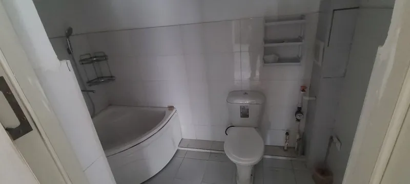 Kosmos domlaridan 3 XONALI kvartira tezda sotiladi 2-etaj 35000 y.e. 3 Kosmos domlaridan 3 XONALI kvartira tezda sotiladi 2-etaj 35000 y.e. 3