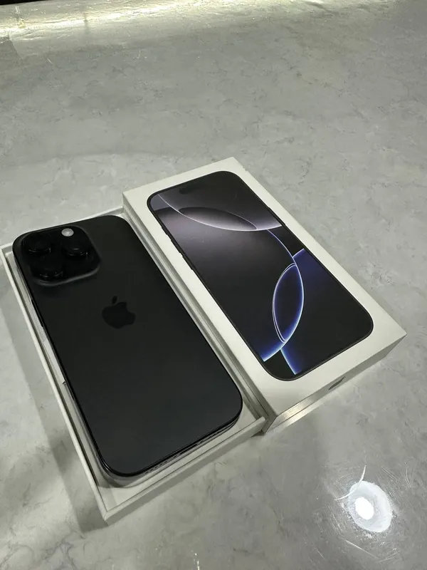 iPhone 16 Pro Black 128 GB 1