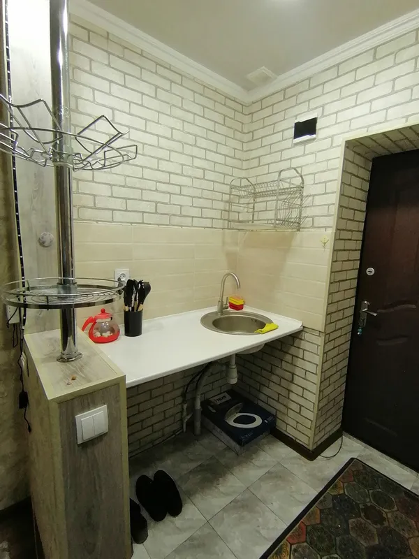 ПРОДАЕТСЯ СРОЧНО КВАРТИРА МАКСИМ ГОРЬКИЙ 1/1/4 — фото 1