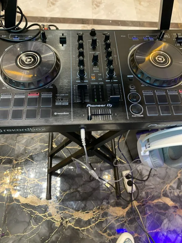 Srochni Sotiladi Ddj RB pioneer 1 Srochni Sotiladi Ddj RB pioneer 1