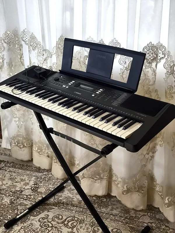 синтезатор + подставка