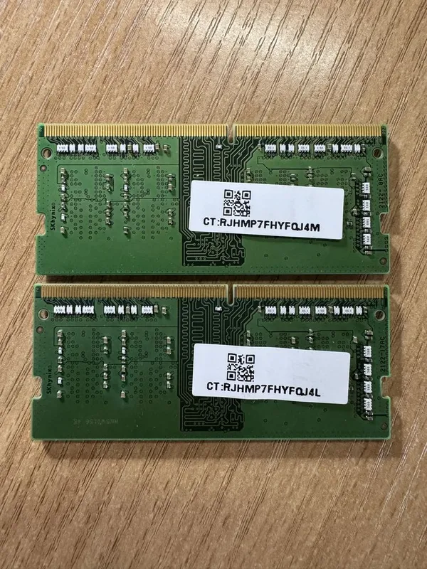 Оперативка RAM DDR4 4 gb 2 штук 3200 Mhgz SODIM — фото 1