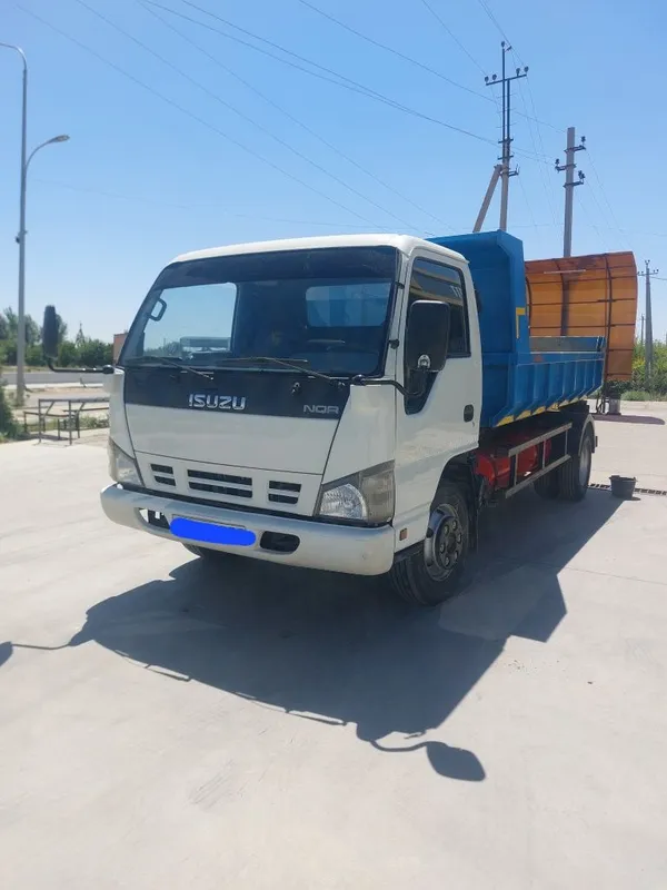 Isuzu samosval sotiladi