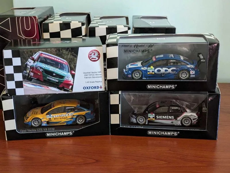 Коллекционные модели в масштабе 1:43 5