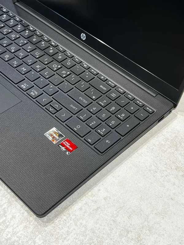 HP Laptop Nero 15 AMD Ryzen 5 7430U/8/256/Display 15'6 FHD IPS 1 HP Laptop Nero 15 AMD Ryzen 5 7430U/8/256/Display 15'6 FHD IPS 1