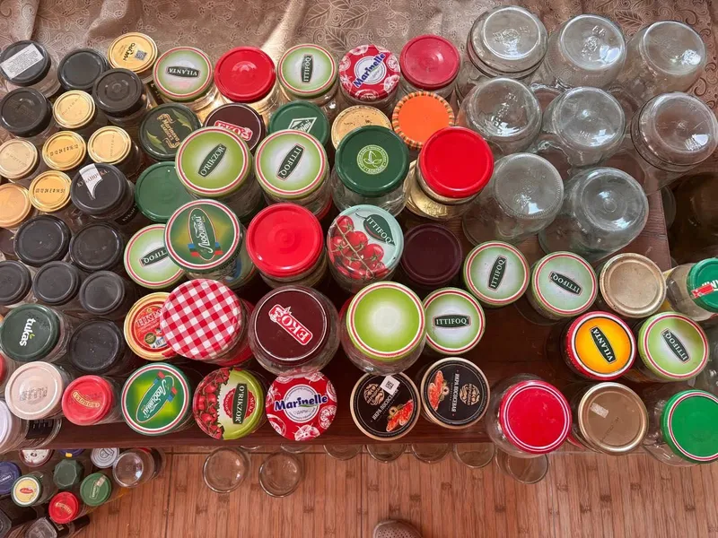 Продаются банки с крышками 3