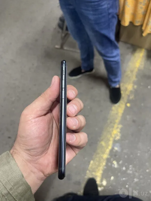 iPhone SE 2022, 64 ГБ 2 iPhone SE 2022, 64 ГБ 2