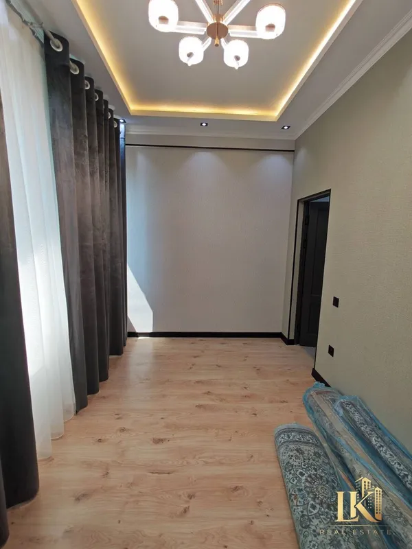 3 xonali kvartira sotiladi, 70 m², 2/8, Yashnobod tumani 2