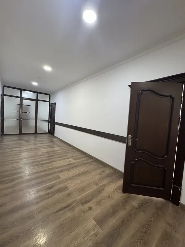 Хамза Метро недалеко Сдаётся офис 10 Комнат 310м2 5