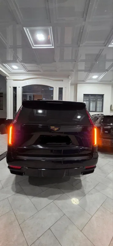 Cadillac Escalade Sport Platinum — фото 1