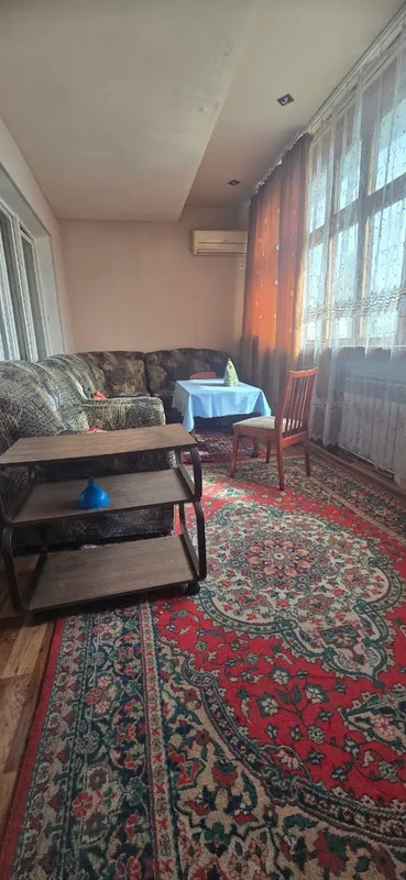 продам чиланзар 5.  трёх комнатная.  балкон 2*6 — фото 5