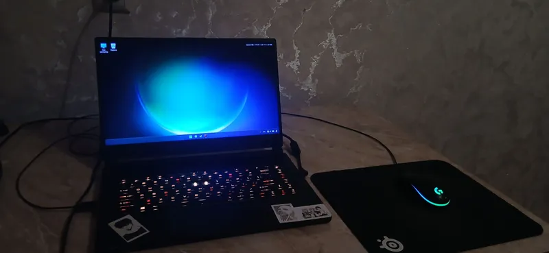 Ноутбук Msi gs65 stealth 8se 1 Ноутбук Msi gs65 stealth 8se 1
