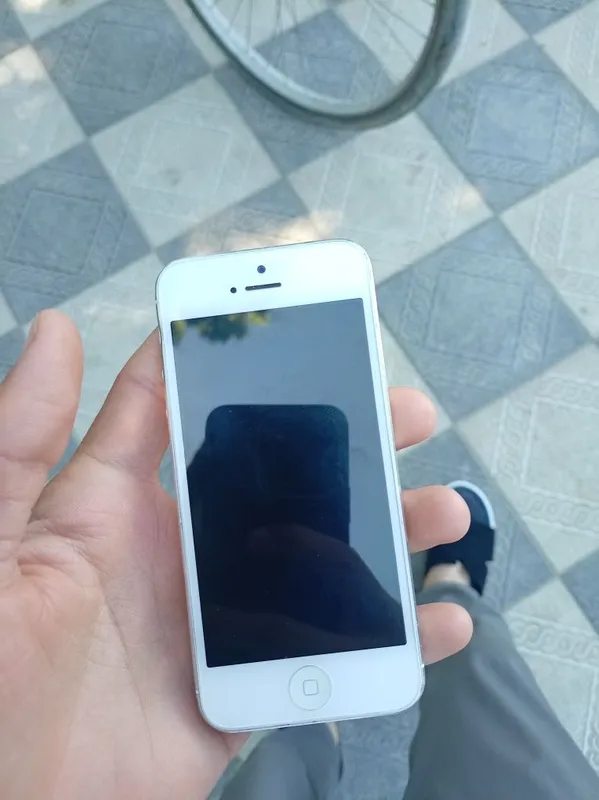 Iphone 5 16 gb LL/A — фото 1