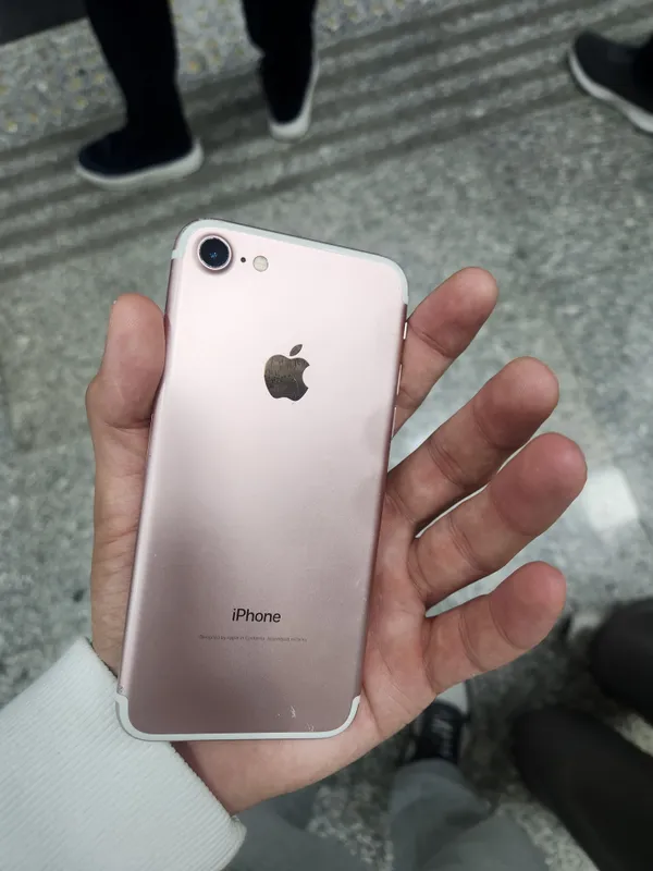 iPhone 7 2