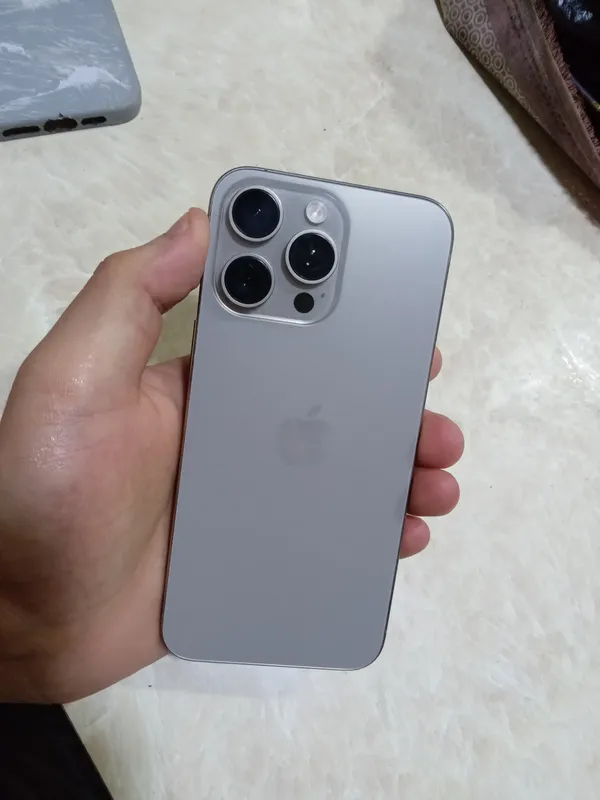 Iphone 15 pro max 4
