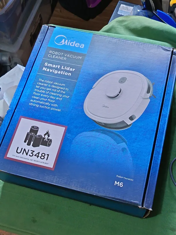 Робот пылесос Midea M6 б/у.