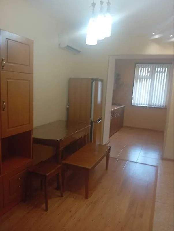 Аренда 2 ком. 90 м2 М. Улугбекский район Дархан R 17 5