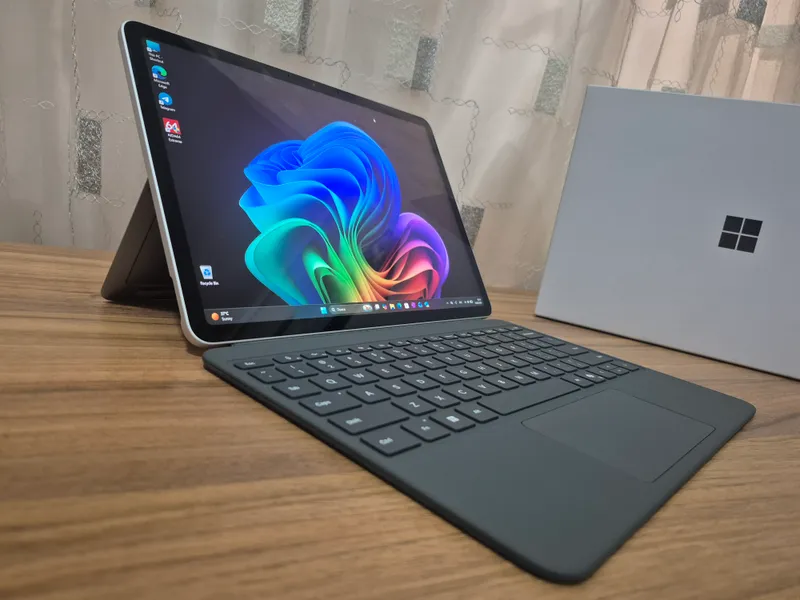 Microsoft Surface Pro 12 — фото 4