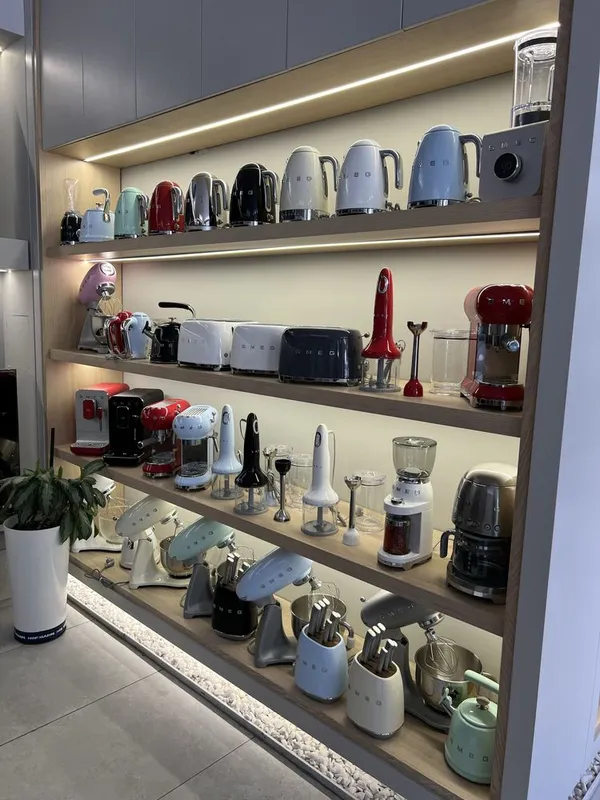 Smeg электрический чайник,оригинал,все цвета в наличии,2 года гарантия — фото 3