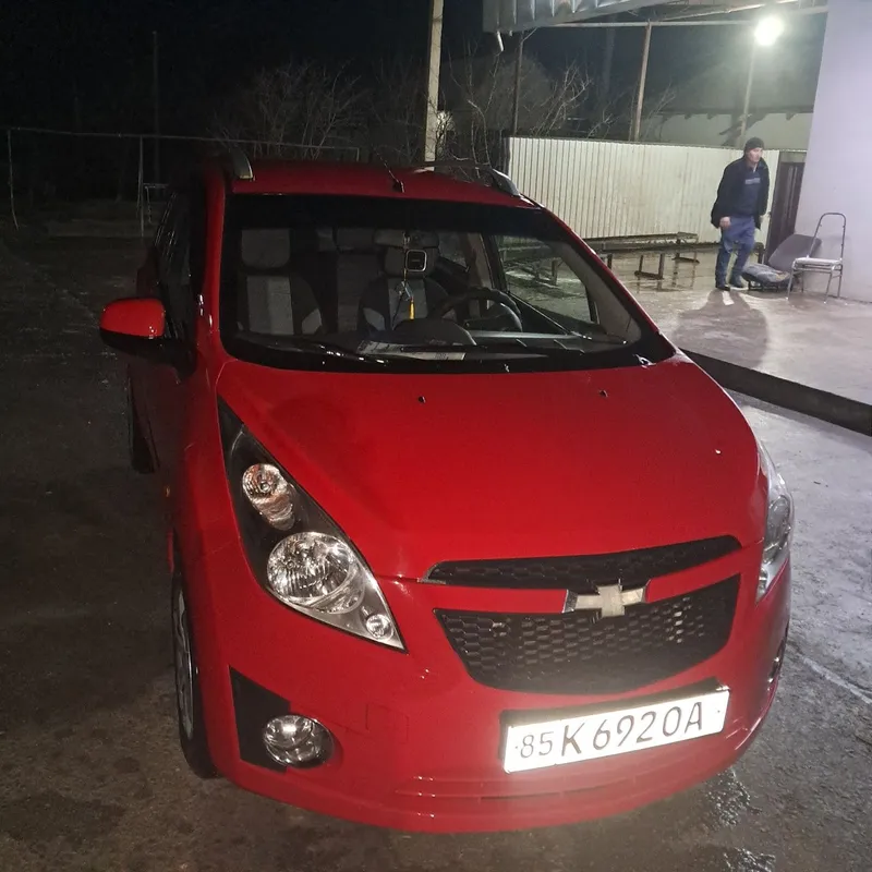 Chevrolet Spark — фото 1
