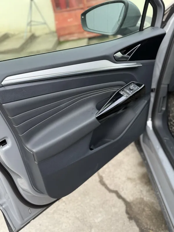Volkswagen id.4 в идеалном состаяние 3000 пробега — фото 2