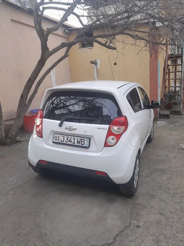Spark sotiladi. Xolati alo. 5 Spark sotiladi. Xolati alo. 5