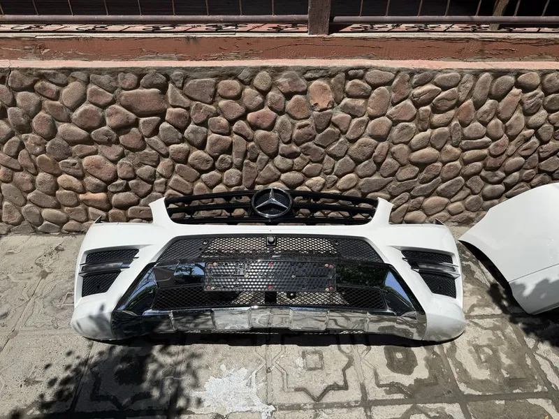 Mercedes W166 ML/GLE original old va orqa bufer komplekt.