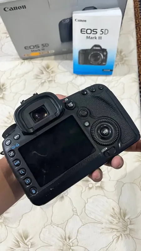 canon mark 3 body  holati ideal narxi 450$