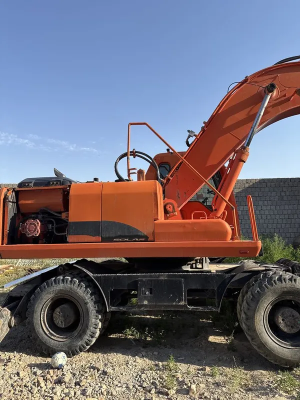 Dossan 210 экскаватор 2 Dossan 210 экскаватор 2